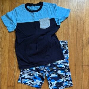 **b2g1**Gymboree Blue and Black camo set